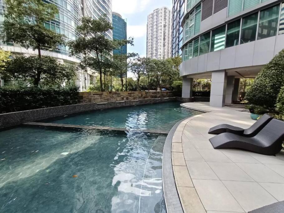 Spacious Bgc 2 Bedroom With A View Manila Dış mekan fotoğraf