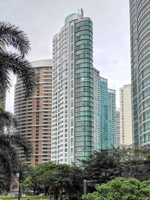 Spacious Bgc 2 Bedroom With A View Manila Dış mekan fotoğraf